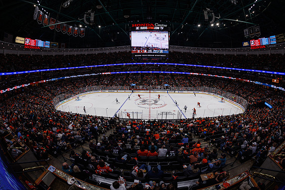 101624_ANAHEIM_DUCKS_1144
