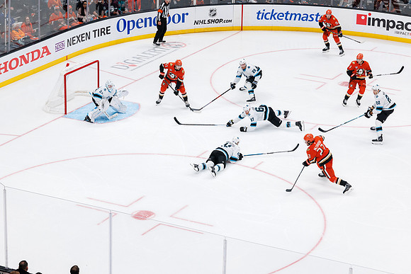 101624_ANAHEIM_DUCKS_0694