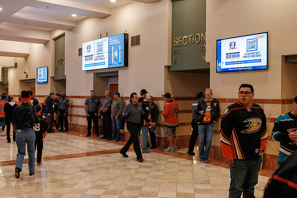 101624_ANAHEIM_DUCKS_0273