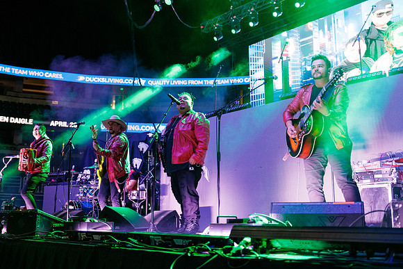 021024_HONDA_CENTER_0010