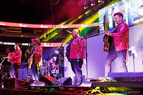 021024_HONDA_CENTER_0013