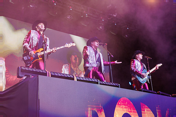 021024_HONDA_CENTER_0195