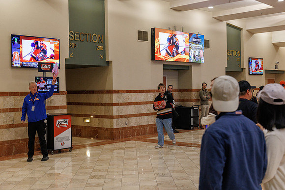 031125_ANAHEIM_DUCKS_0933