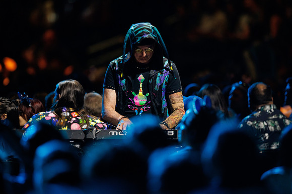 081024_HONDA_CENTER_0029