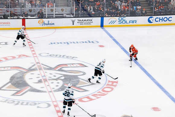 101624_ANAHEIM_DUCKS_0719