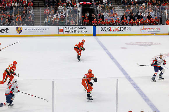 031125_ANAHEIM_DUCKS_1127