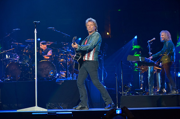 100913_HONDA_CENTER_0028