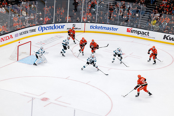 101624_ANAHEIM_DUCKS_0709