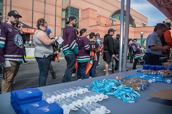 031024_ANAHEIM_DUCKS_0007