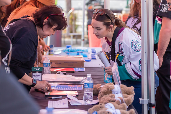 031024_ANAHEIM_DUCKS_0021