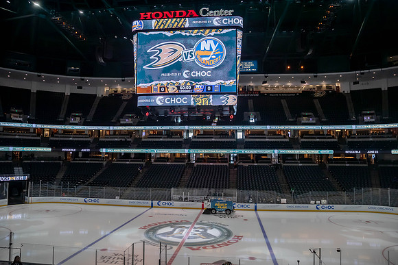 031024_ANAHEIM_DUCKS_0027