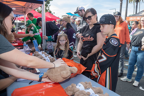 031024_ANAHEIM_DUCKS_0031