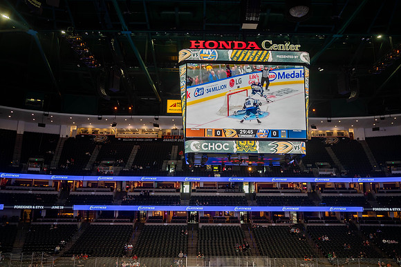 031024_ANAHEIM_DUCKS_0058