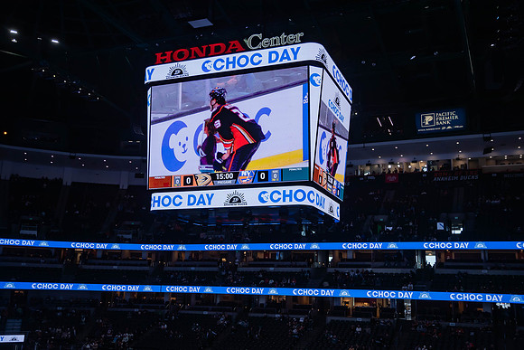 031024_ANAHEIM_DUCKS_0102
