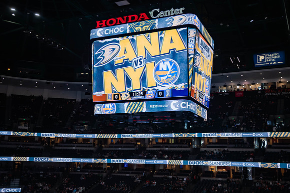 031024_ANAHEIM_DUCKS_0111
