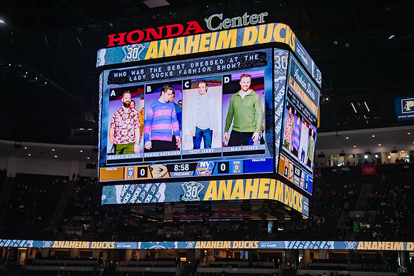 031024_ANAHEIM_DUCKS_0114