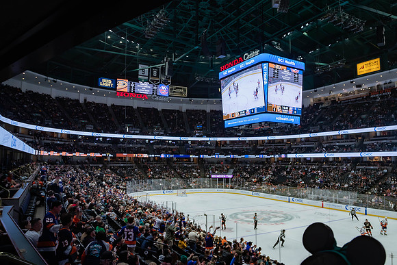 031024_ANAHEIM_DUCKS_0150