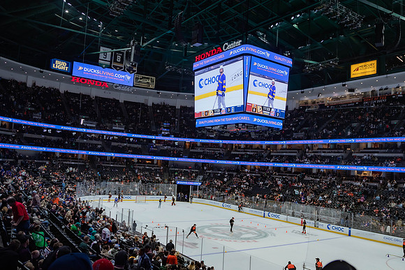 031024_ANAHEIM_DUCKS_0205