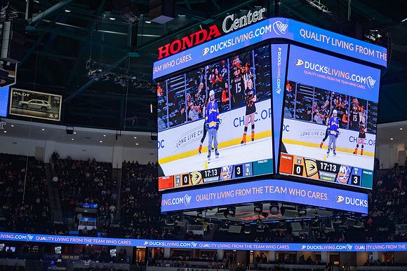 031024_ANAHEIM_DUCKS_0208