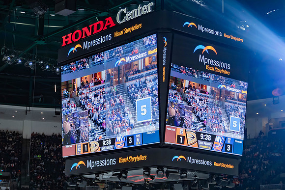 031024_ANAHEIM_DUCKS_0274