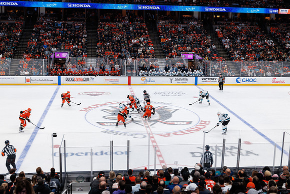 101624_ANAHEIM_DUCKS_0484