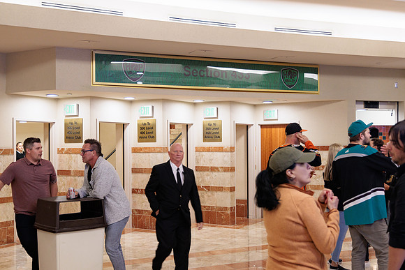 101222_ANAHEIM_DUCKS_0704