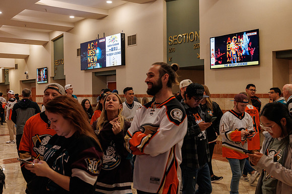 101624_ANAHEIM_DUCKS_0155