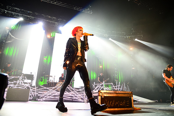 101913_HONDA_CENTER_0129