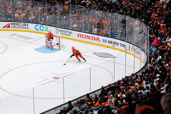 101624_ANAHEIM_DUCKS_0716