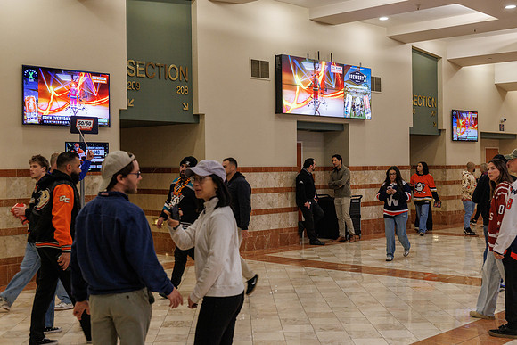 031125_ANAHEIM_DUCKS_0936