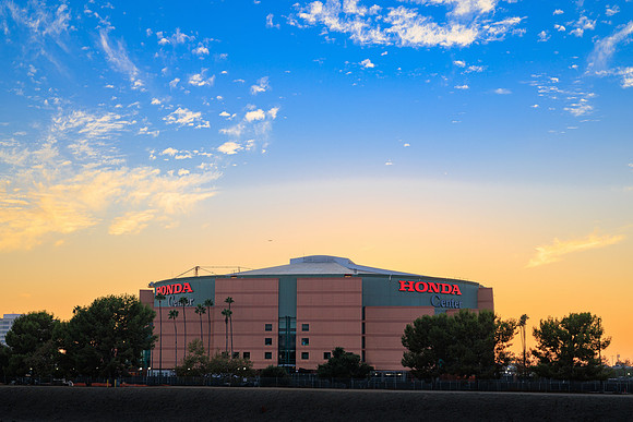 100524_HONDA_CENTER_0030