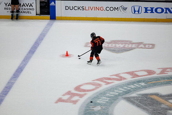 040524_ANAHEIM_DUCKS_0737