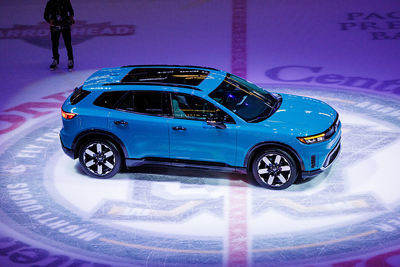 040524_ANAHEIM_DUCKS_1037