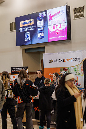 040524_ANAHEIM_DUCKS_1074