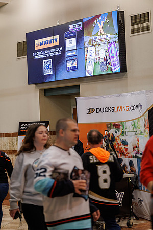 040524_ANAHEIM_DUCKS_1076