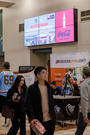 040524_ANAHEIM_DUCKS_1090