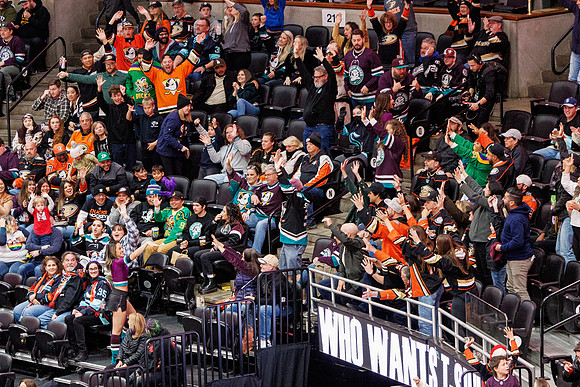 040524_ANAHEIM_DUCKS_1320