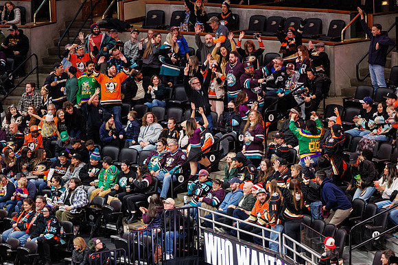 040524_ANAHEIM_DUCKS_1323