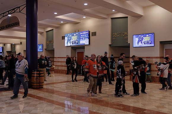 040524_ANAHEIM_DUCKS_1751