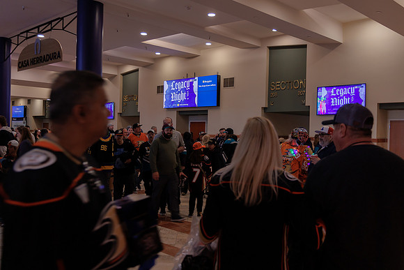 040524_ANAHEIM_DUCKS_1801