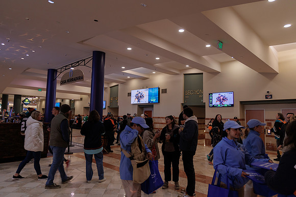 040524_ANAHEIM_DUCKS_1835