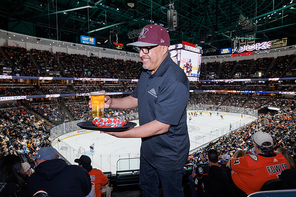 040724_OC_VIBE_0261