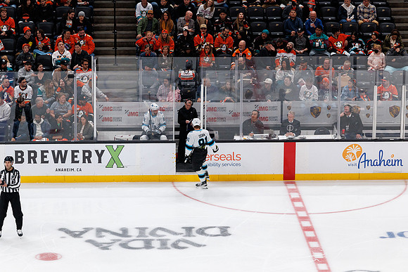 101624_ANAHEIM_DUCKS_0700
