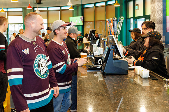 041224_ANAHEIM_DUCKS_0091