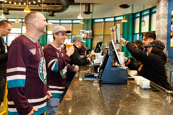 041224_ANAHEIM_DUCKS_0093