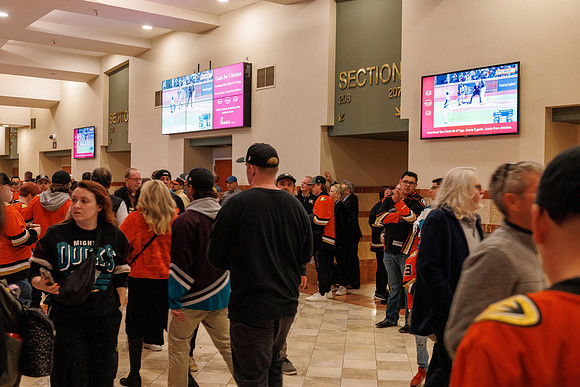 101624_ANAHEIM_DUCKS_0133