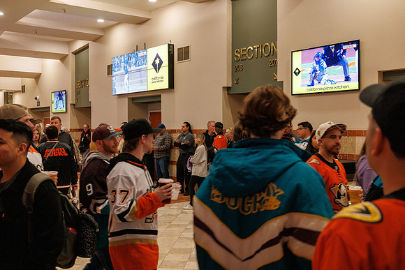 101624_ANAHEIM_DUCKS_0130