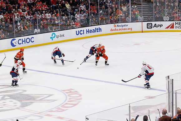 031125_ANAHEIM_DUCKS_1297