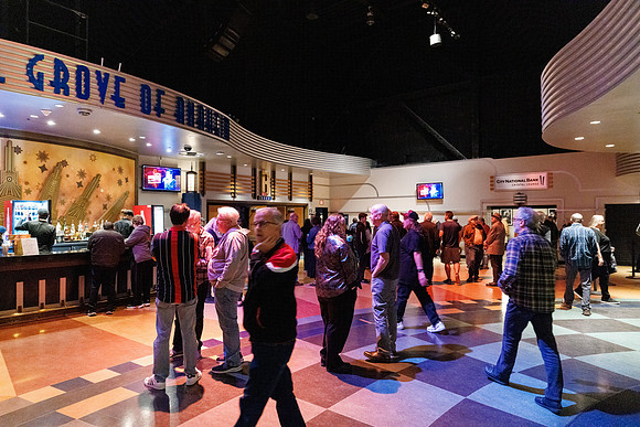 040325_GROVE_OF_ANAHEIM_013