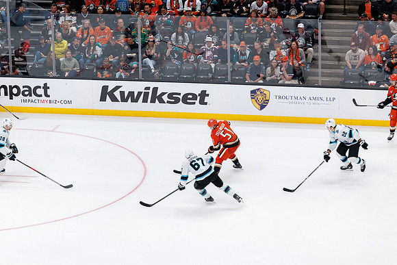101624_ANAHEIM_DUCKS_0693